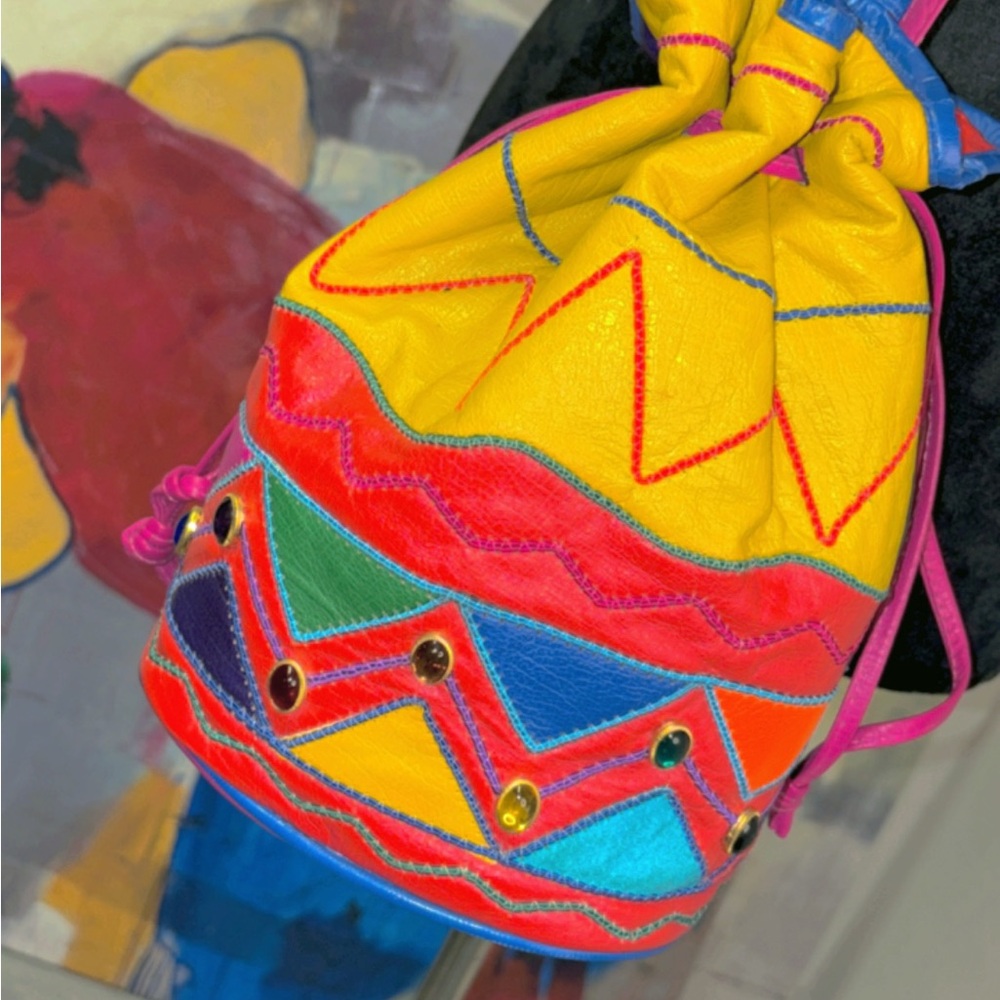 Colorful Geometric Patterned Drawstring Bag - Picture 3 of 7